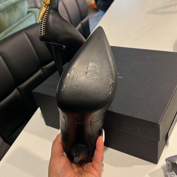 Giuseppe Zanotti
Horn Zip-Back Pump, Black - Picture 9 of 9